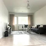 Apartman Taeysin Remontoitu Kaksio. Ilmainen Pysaekoeinti! *