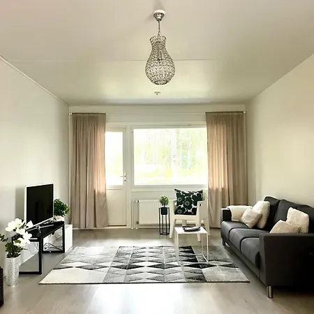 Apartamento Taeysin Remontoitu Kaksio. Ilmainen Pysaekoeinti!