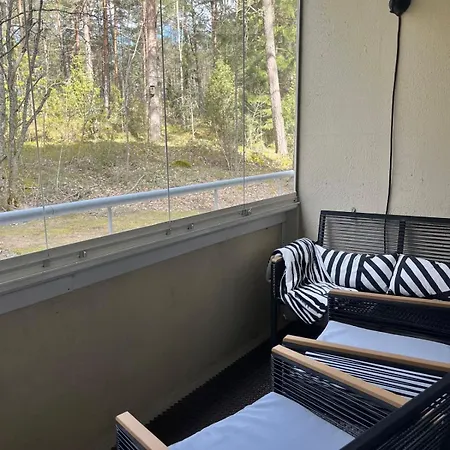 Apartment Taeysin Remontoitu Kaksio. Ilmainen Pysaekoeinti! *