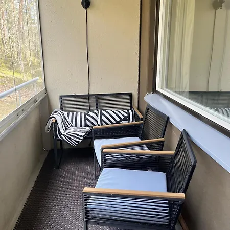 Taeysin Remontoitu Kaksio. Ilmainen Pysaekoeinti! Apartmán